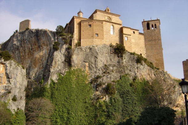 Foto de castillodelcompromiso.org - El castillo colegiata Santa María la Mayor en Alquézar